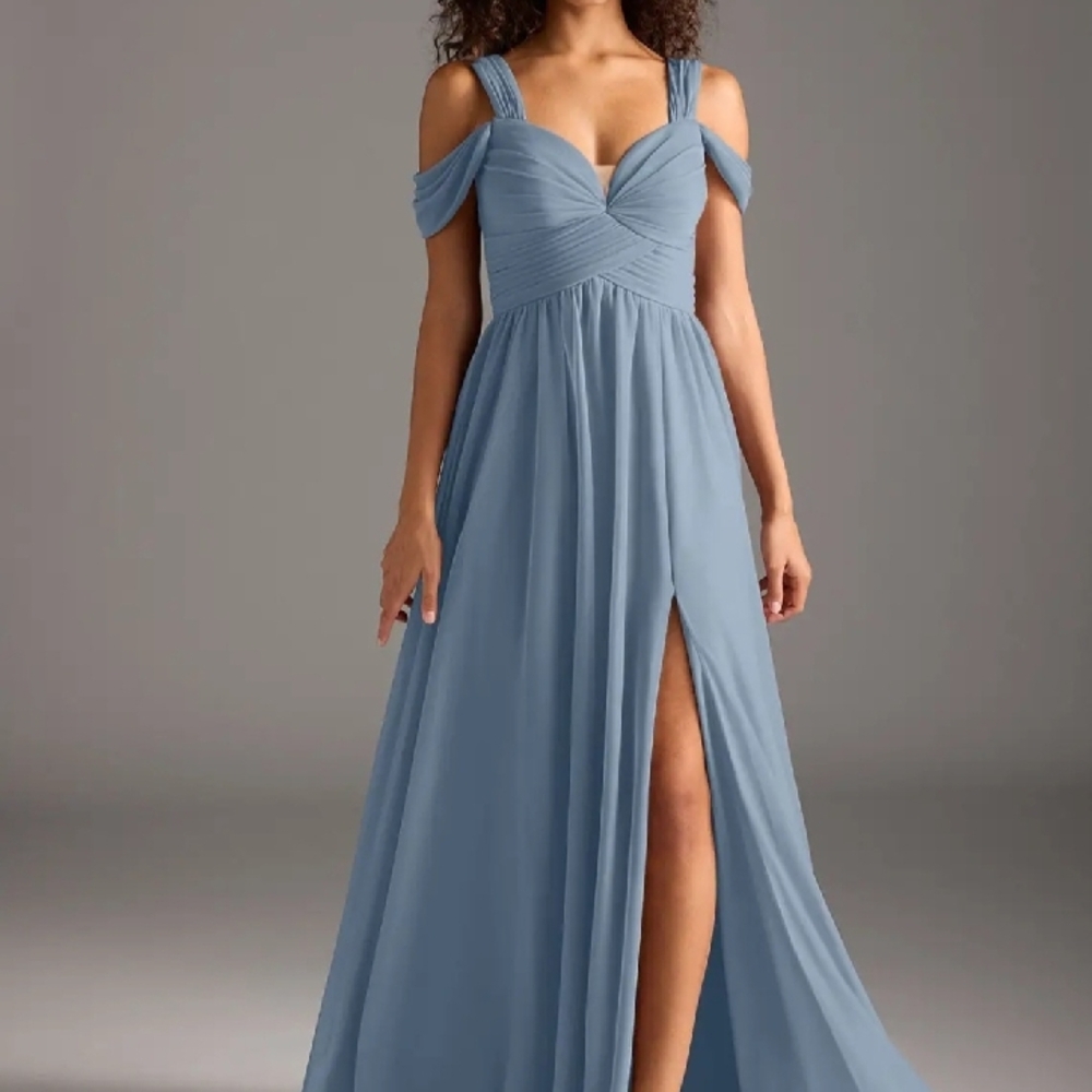 Elegant Blue Off-Shoulder Evening Dress